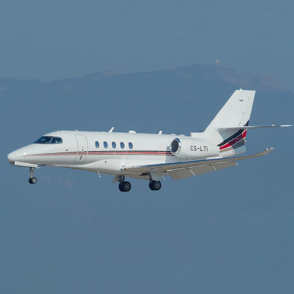Cessna Citation Latitude evacuation jet